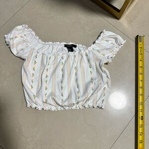 Off-shoulder crop top